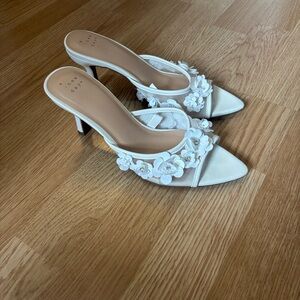 a new day White Floral Pointed Toe Kitten Heels